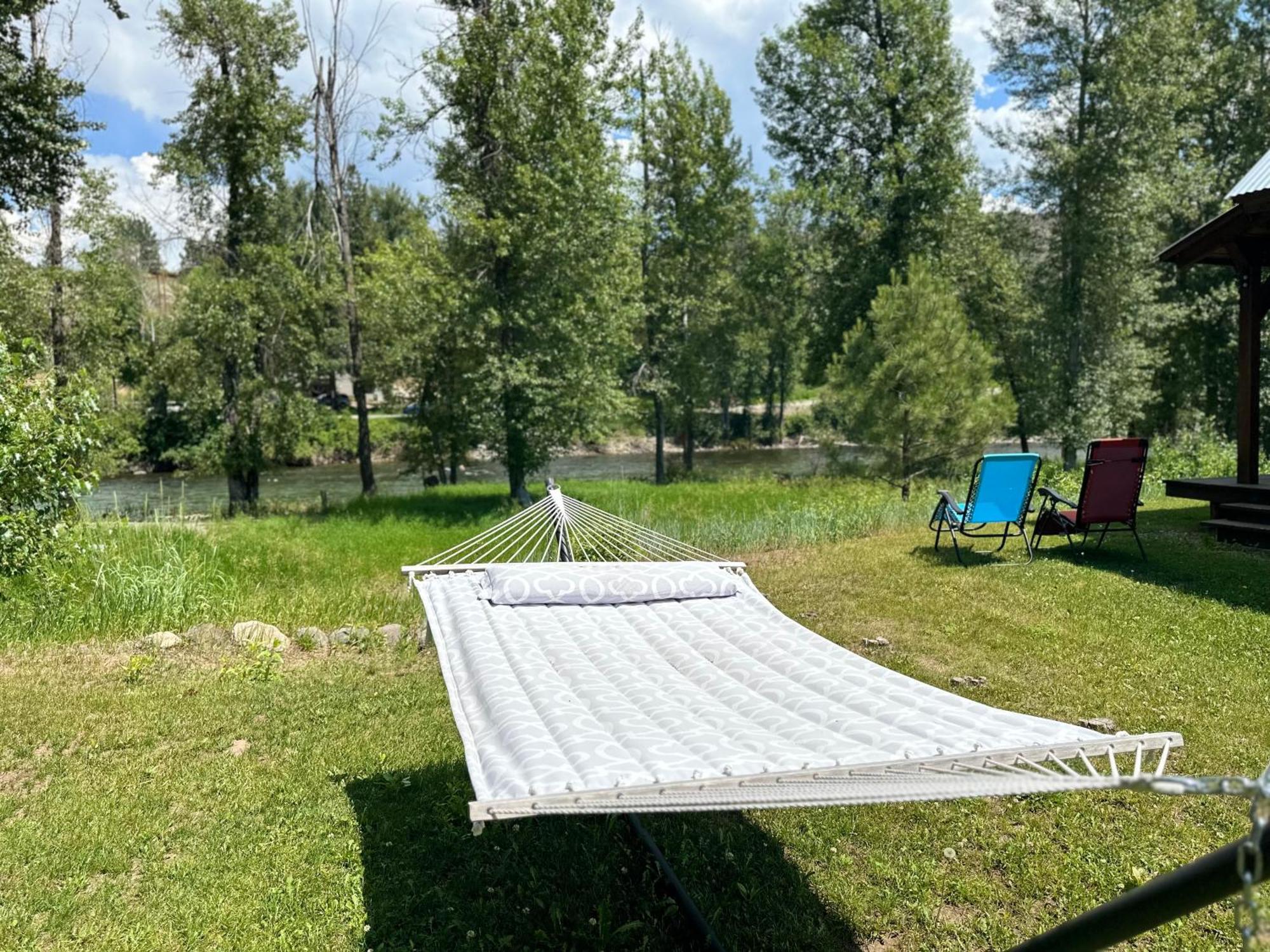 Methow River Lodge And Cabins وينثروب المظهر الخارجي الصورة