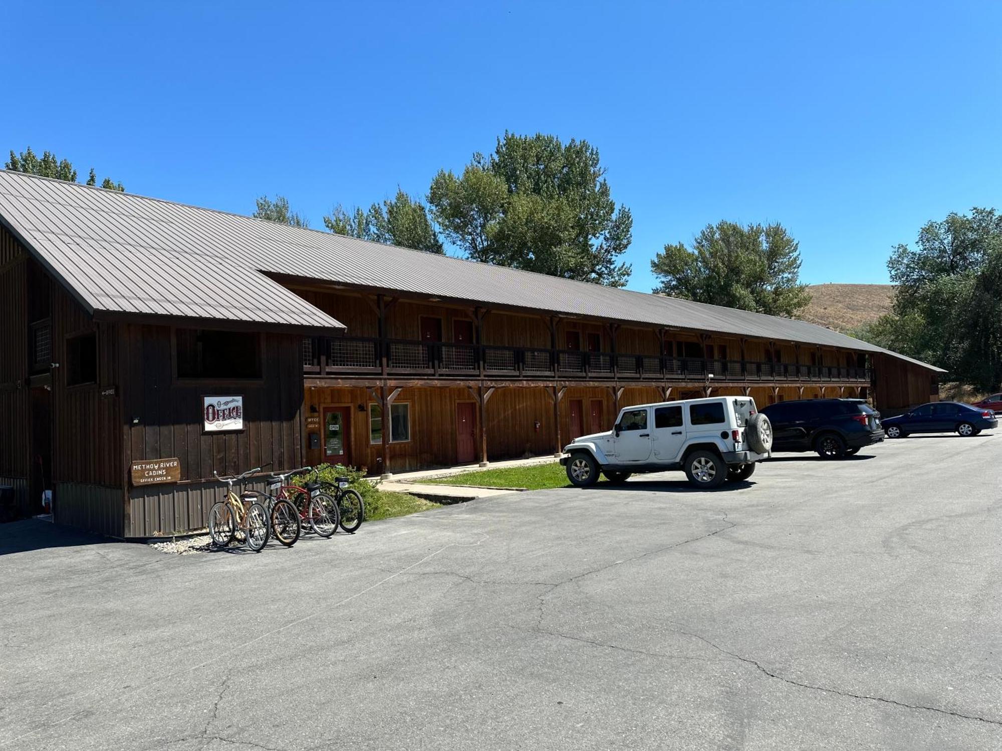 Methow River Lodge And Cabins وينثروب المظهر الخارجي الصورة