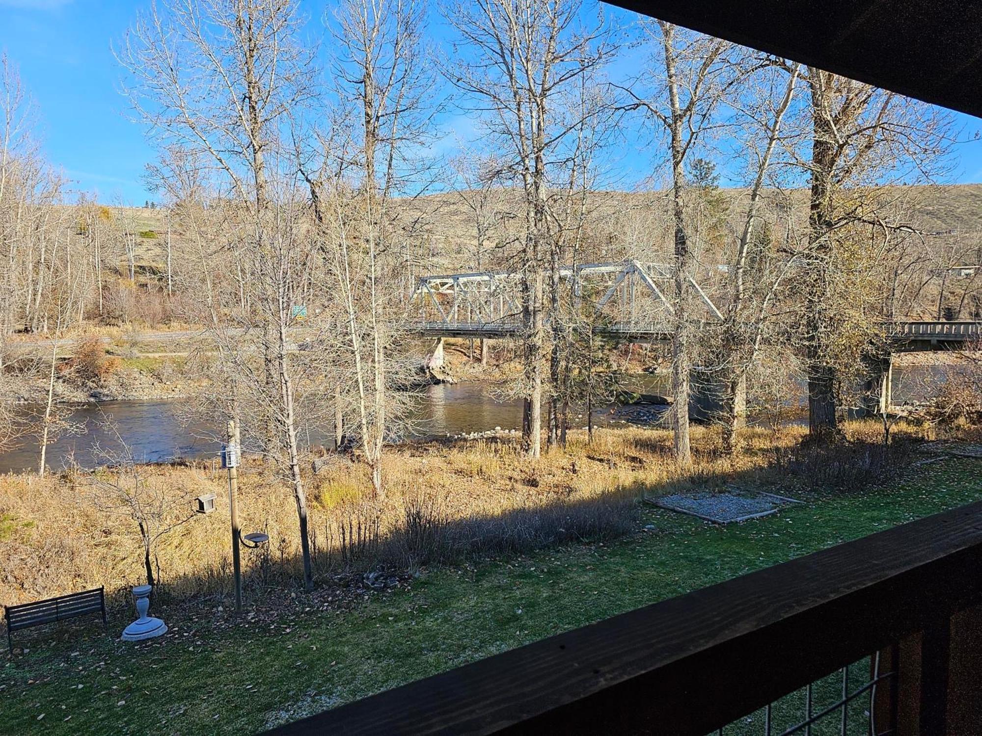 Methow River Lodge And Cabins وينثروب المظهر الخارجي الصورة