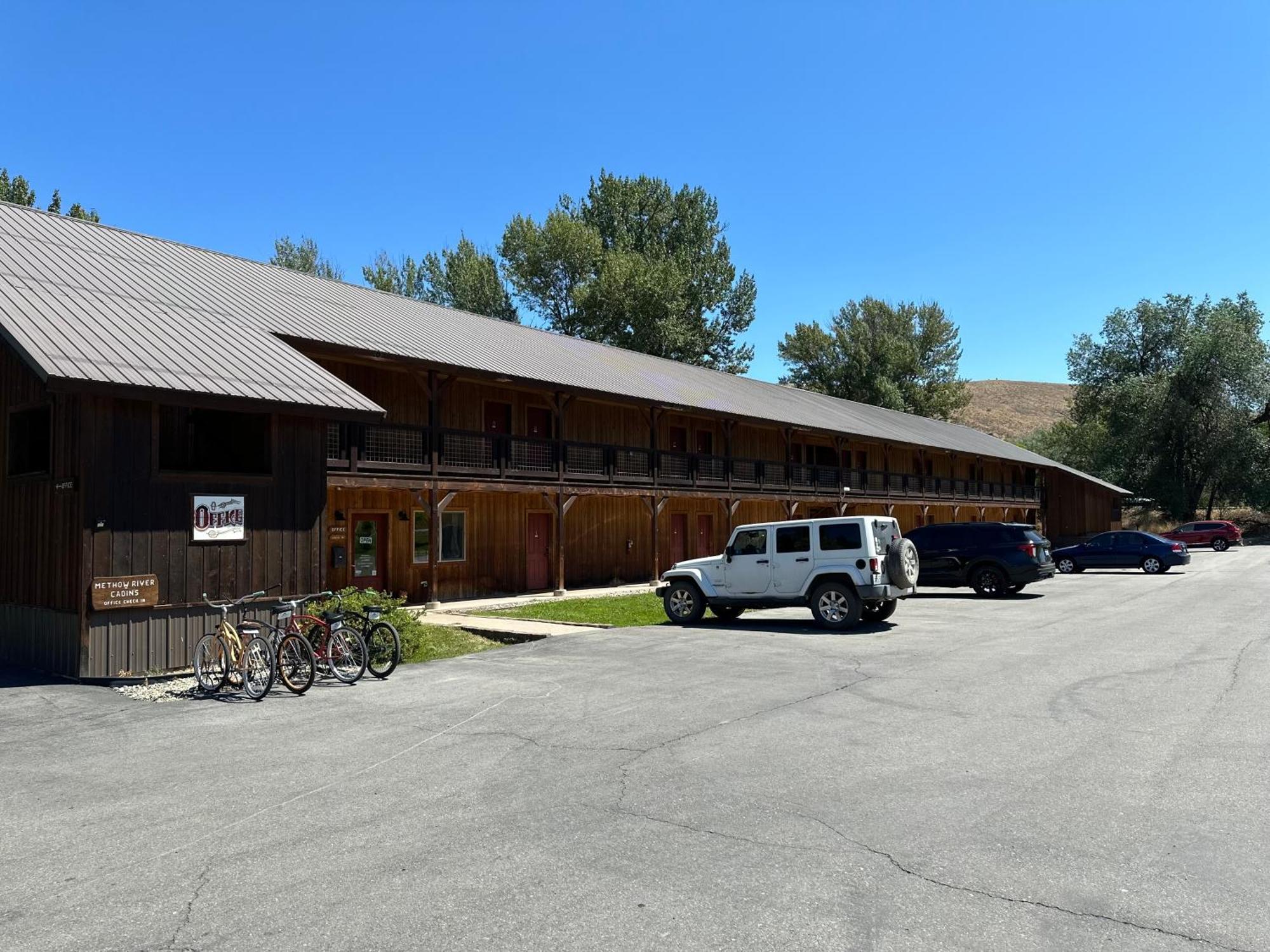 Methow River Lodge And Cabins وينثروب المظهر الخارجي الصورة