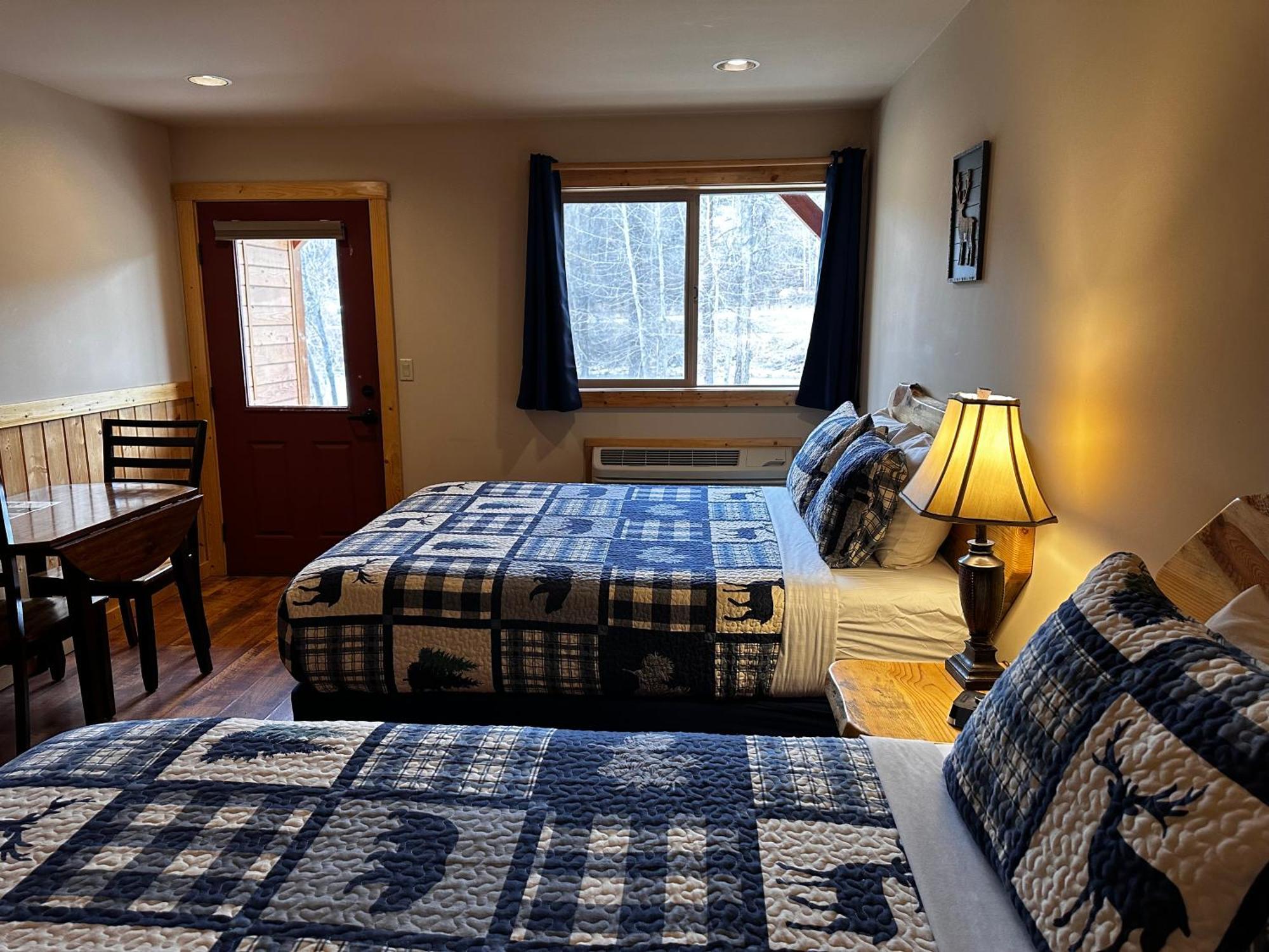 Methow River Lodge And Cabins وينثروب المظهر الخارجي الصورة