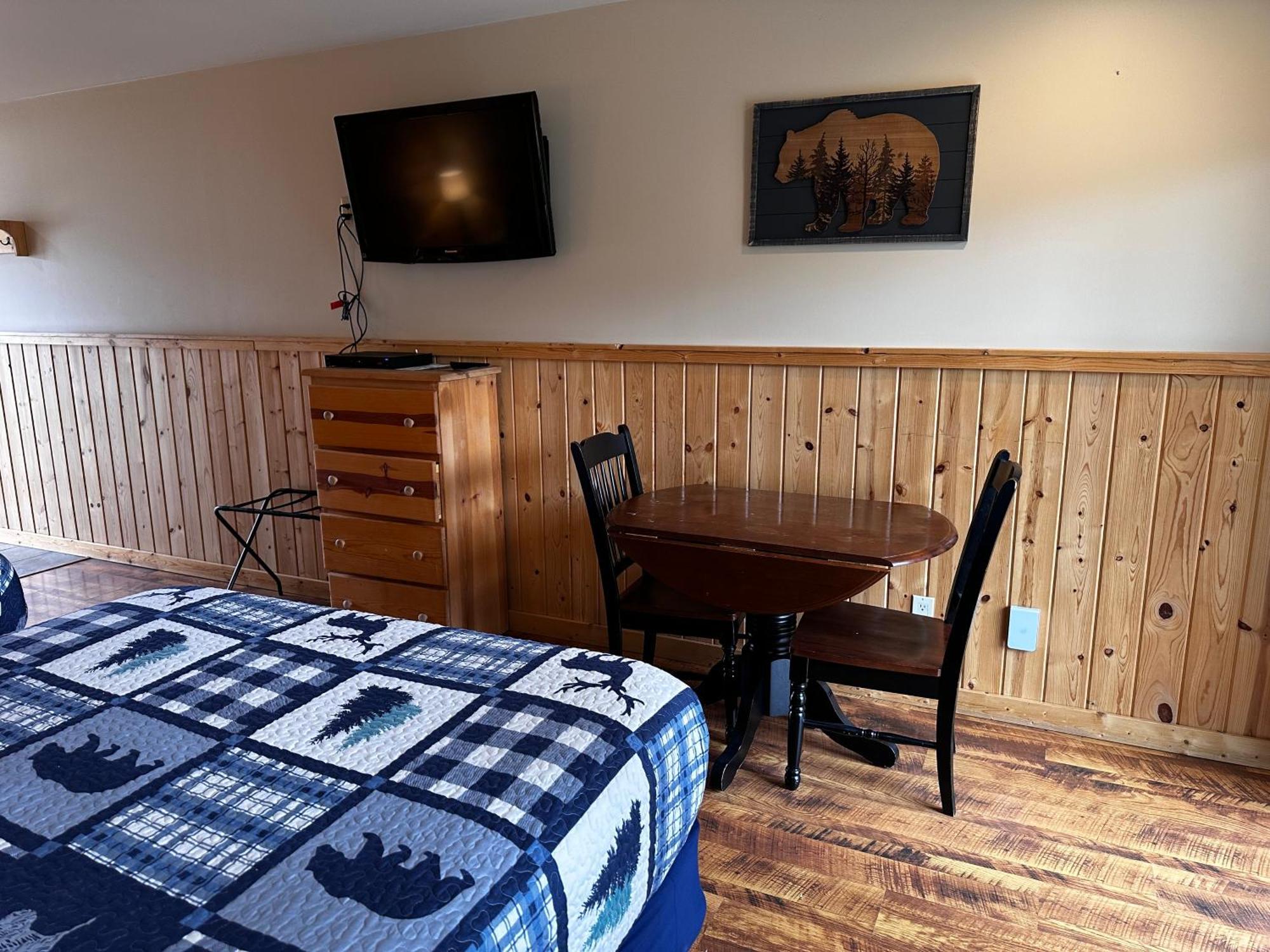 Methow River Lodge And Cabins وينثروب المظهر الخارجي الصورة
